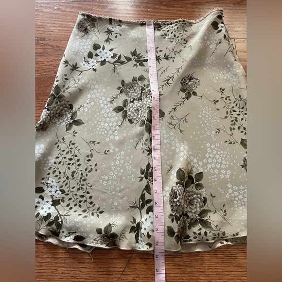 Old Navy Y2K Floral Slip Skirt 10 Fairy Goblincore Whimsical Neutral Dainty Boho - Picture 8 of 9